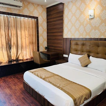 Hotel Bkc Mannat ムンバイ エクステリア 写真
