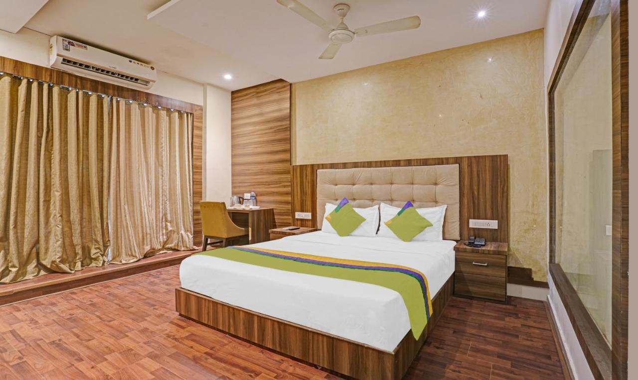 Hotel Bkc Mannat ムンバイ エクステリア 写真