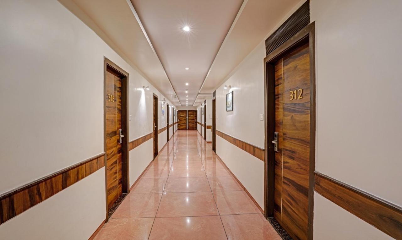 Hotel Bkc Mannat ムンバイ エクステリア 写真