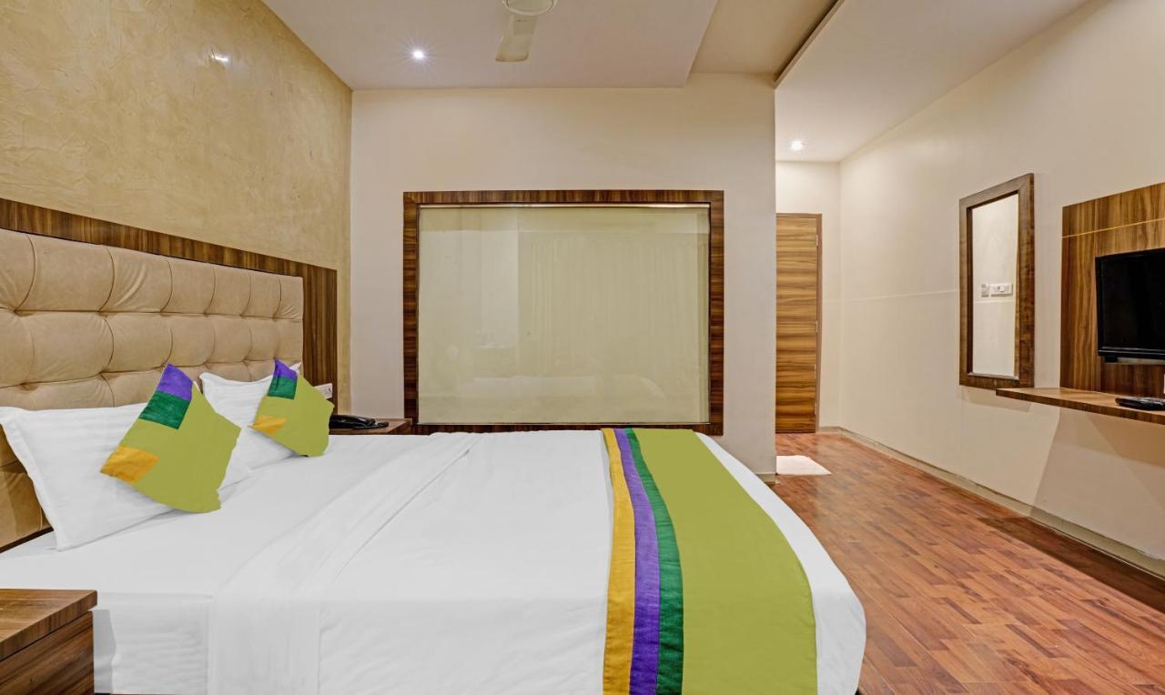 Hotel Bkc Mannat ムンバイ エクステリア 写真
