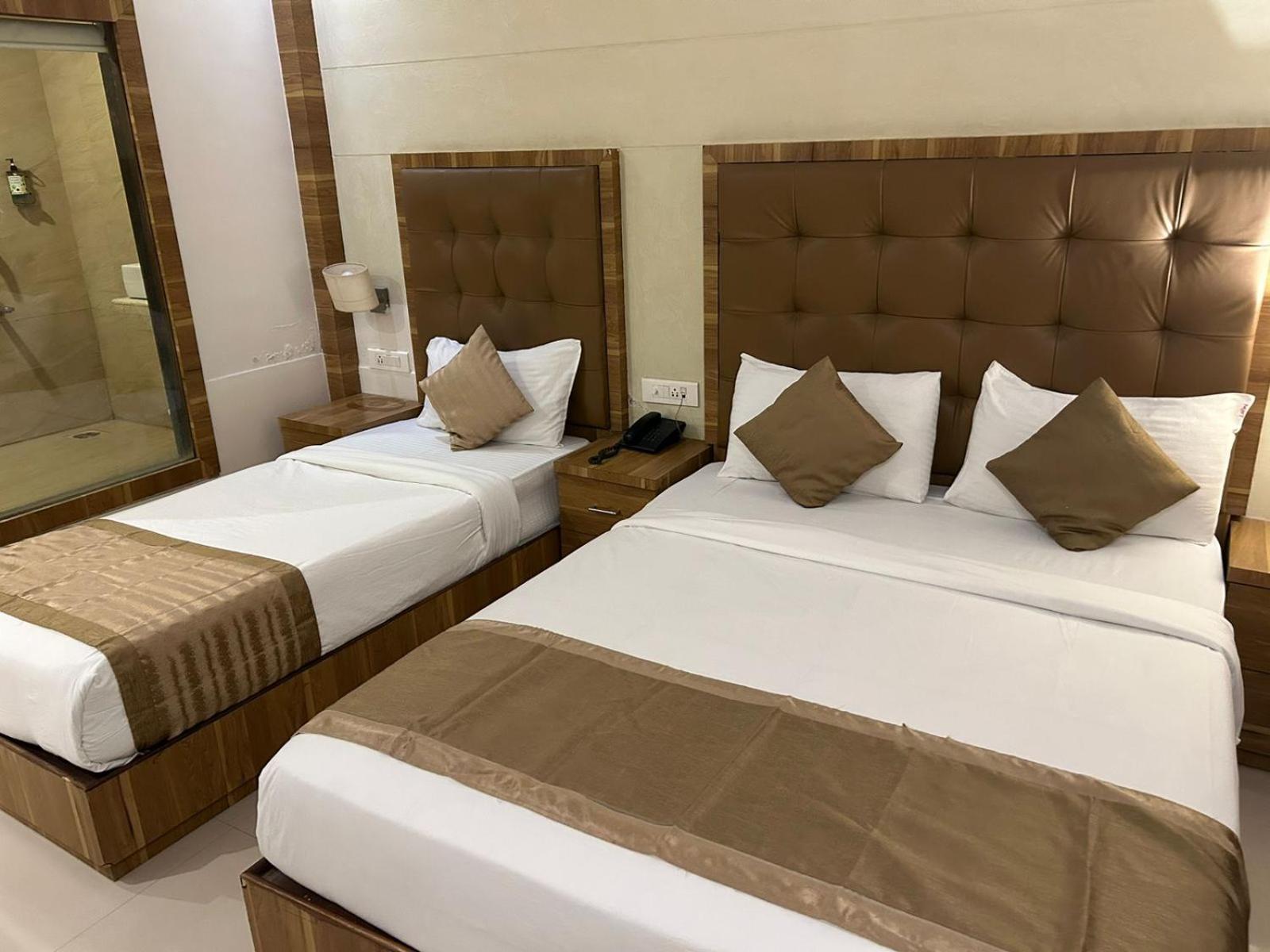 Hotel Bkc Mannat ムンバイ エクステリア 写真
