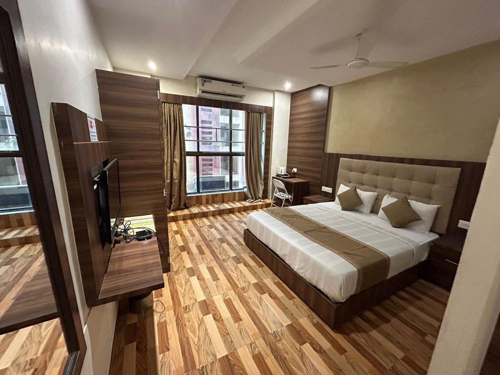 Hotel Bkc Mannat ムンバイ エクステリア 写真