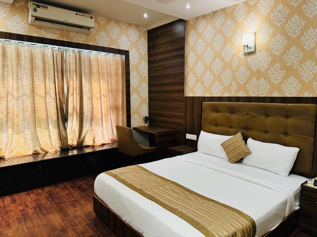 Hotel Bkc Mannat ムンバイ エクステリア 写真